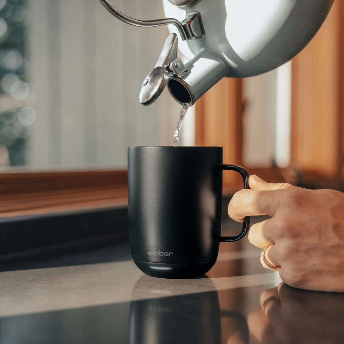 10 oz Temperature Control Smart Mug with Milk Frother F99203